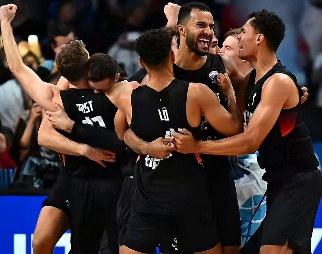 希腊男篮轻取波兰男篮,特雷杨爆发神勇的简单介绍 希腊男篮轻取波兰男篮,特雷杨爆发神勇的简单介绍