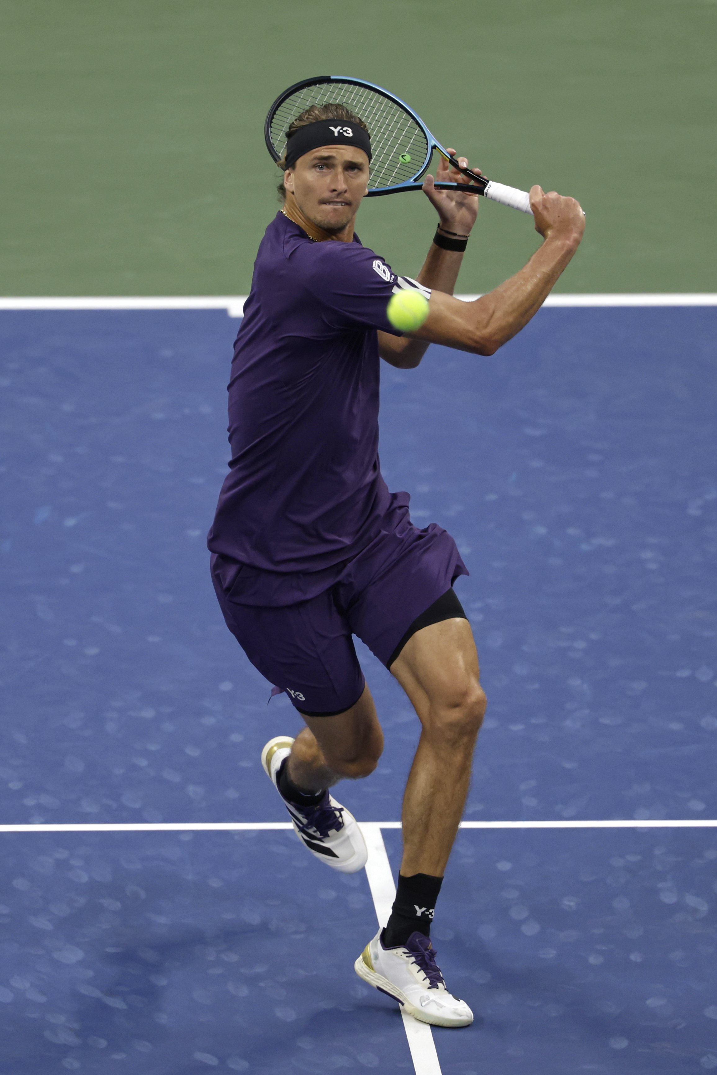 开云下载-意大利网球队横扫世界网球队,兹维列夫高光表现的简单介绍