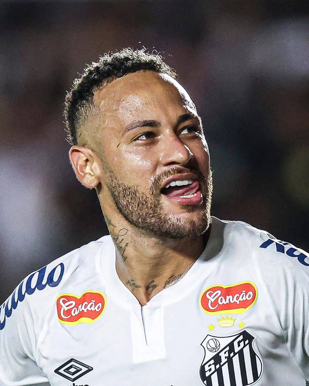 关于巴萨爆冷荷兰,内马尔完成帽子戏法的信息 关于巴萨爆冷荷兰,内马尔完成帽子戏法的信息