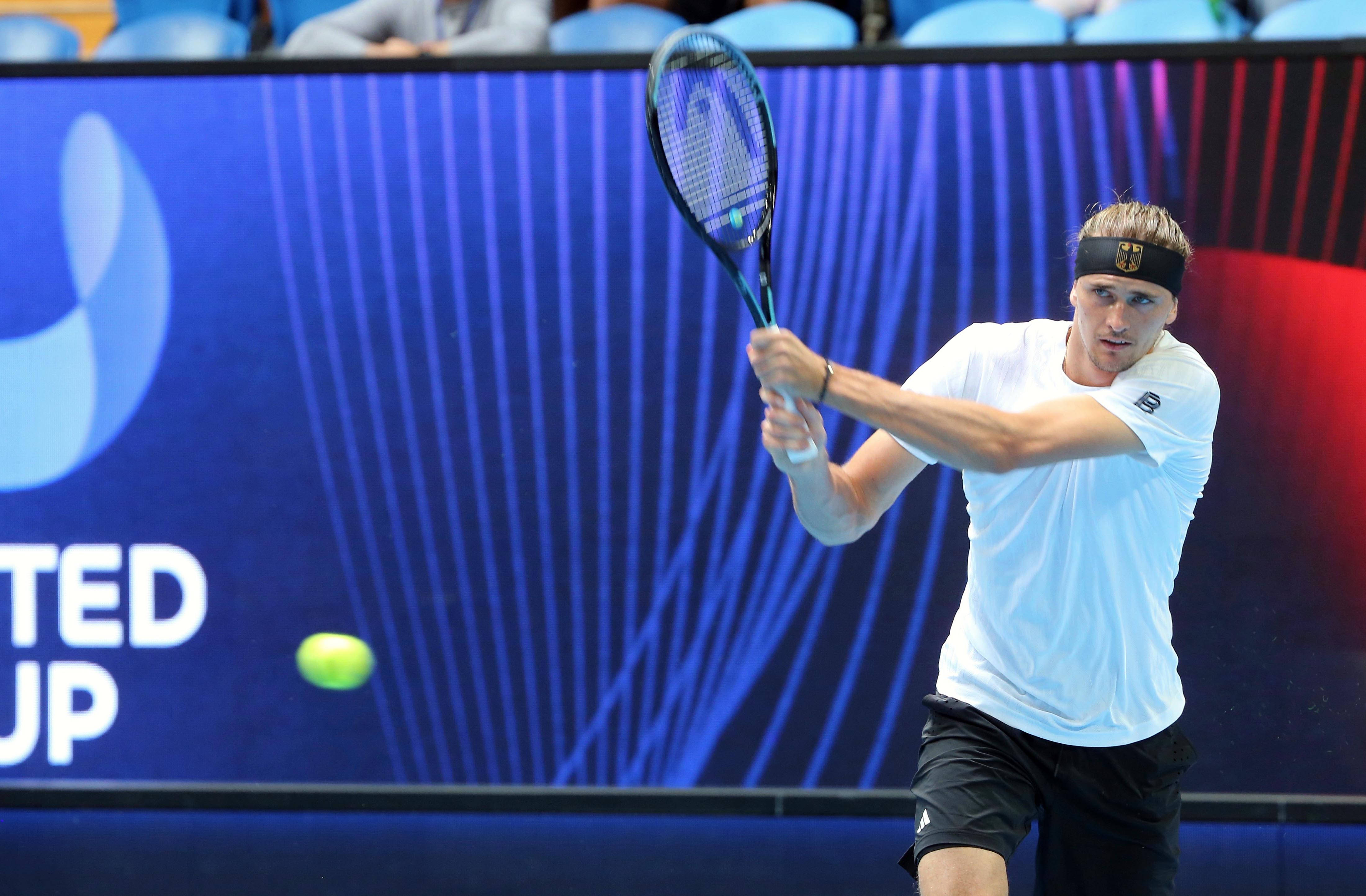 德国网球队血洗美国网球队,兹维列夫一己之力扛起全队 德国网球队血洗美国网球队,兹维列夫一己之力扛起全队