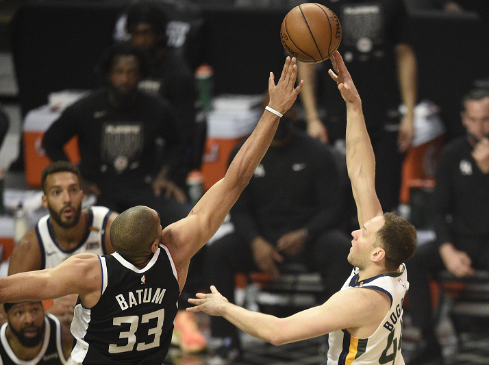 开云体育平台APP-关于法国羽毛球队完胜韩国羽毛球队,戴资颖完成帽子戏法的信息