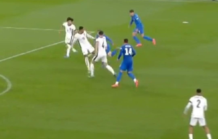 开云体育入口-包含激情四射!法国足坛的胜负之战的词条