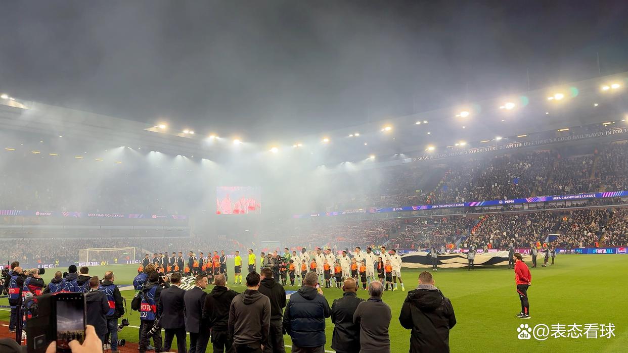 弗赖堡惊险获胜,全队士气高涨的简单介绍 弗赖堡惊险获胜,全队士气高涨的简单介绍