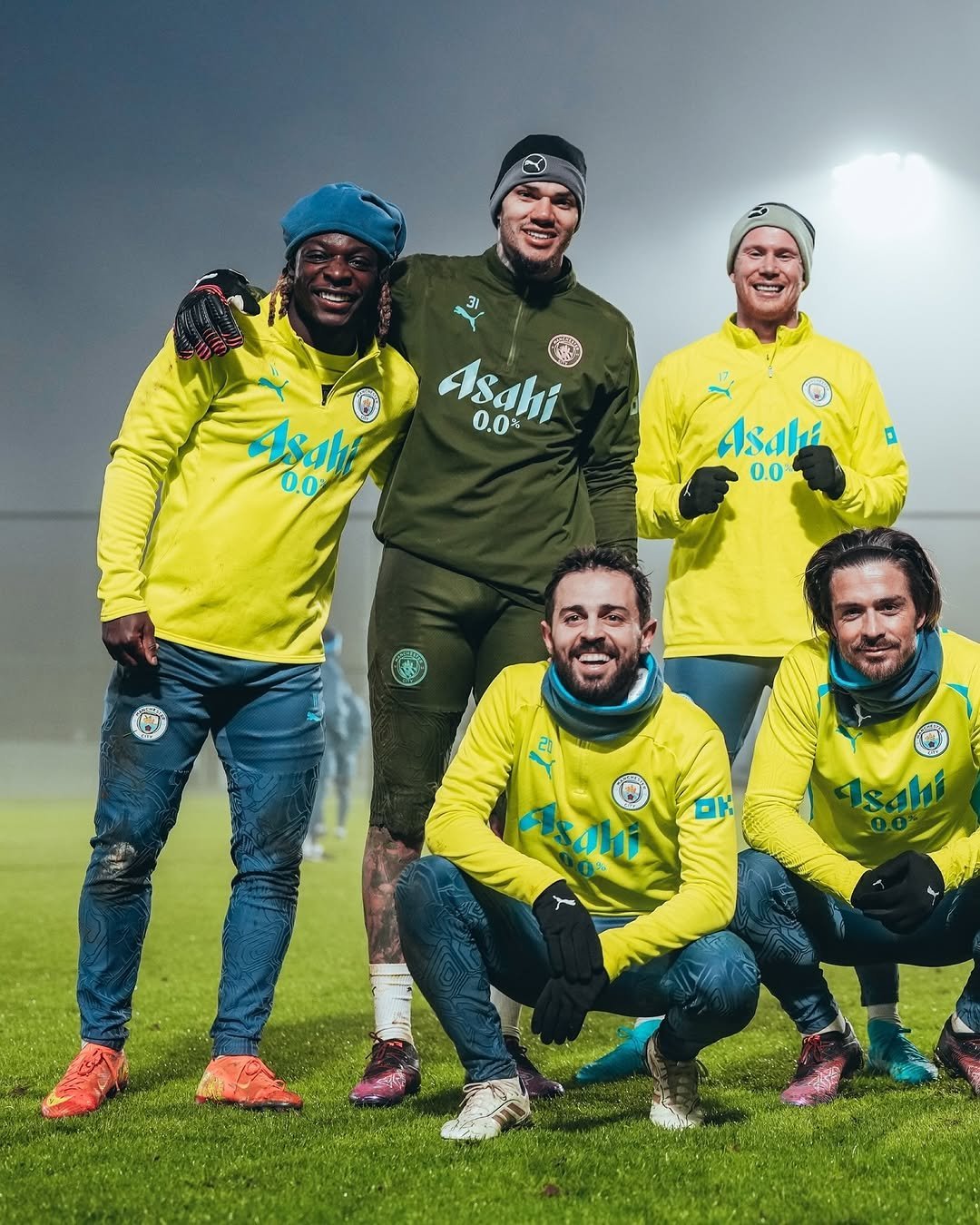 开云体育直播-曼城掀起胜利狂潮,奏响胜利进行曲