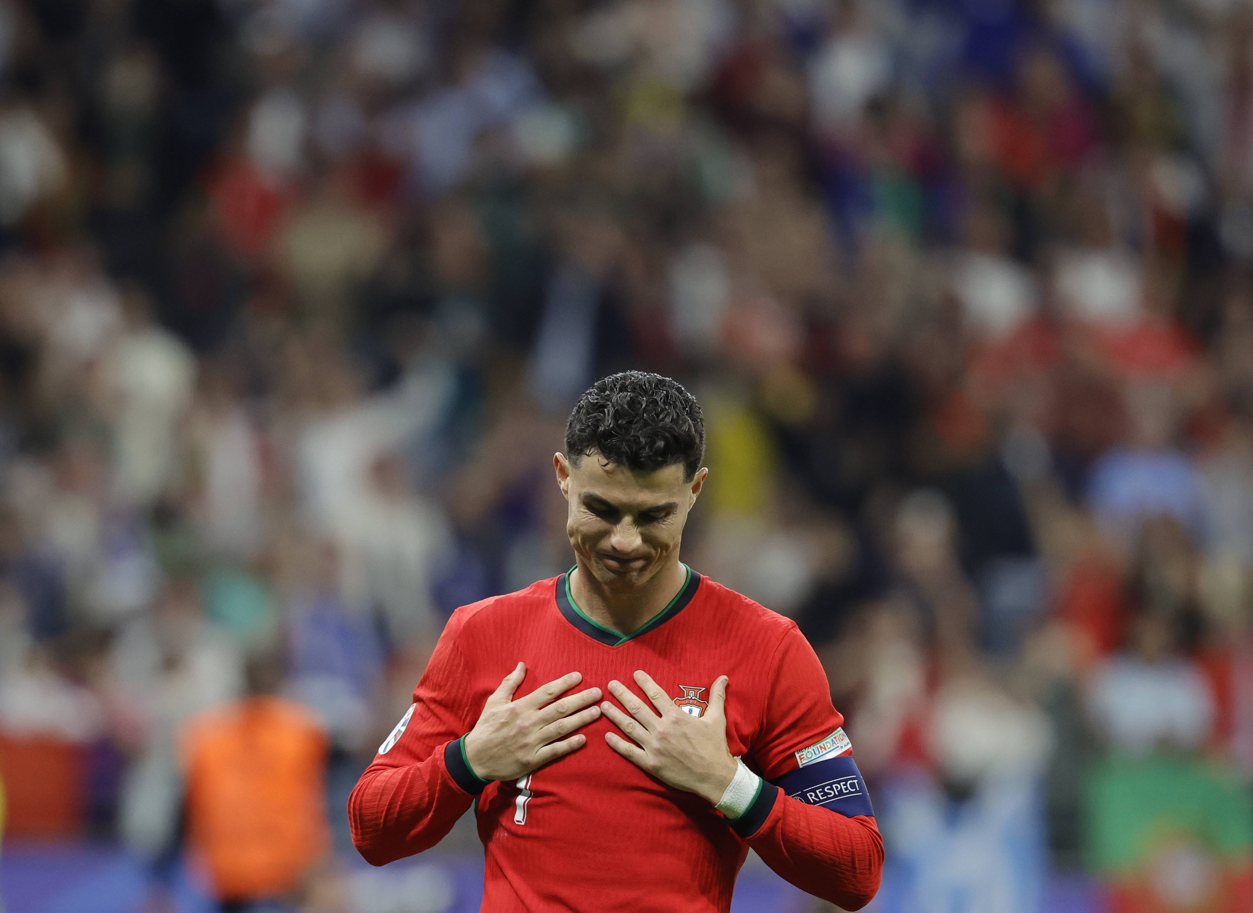 包含葡萄牙队在比赛中克服重重困难,最终以火热的实力取得了一场精彩绝伦的胜利的词条 包含葡萄牙队在比赛中克服重重困难,最终以火热的实力取得了一场精彩绝伦的胜利的词条